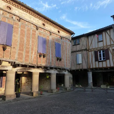 Plume Et Pinceau Montdragon