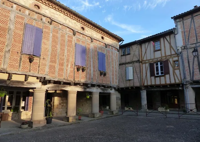 Plume Et Pinceau Montdragon