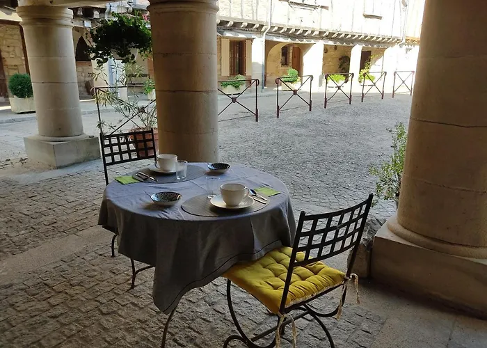 Plume Et Pinceau Montdragon